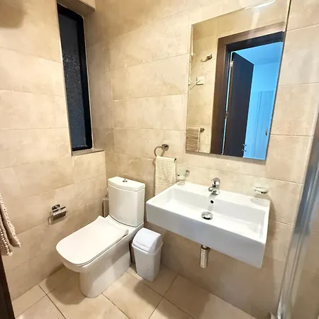 شقة The Strand 16 - Spacious Seafront Apartment-Sliema Ferries سليمة