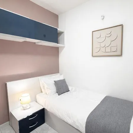 شقة The Strand 16 - Spacious Seafront Apartment-Sliema Ferries سليمة